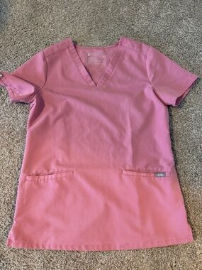 Figs Casma Scrub Top in Chalk Pink